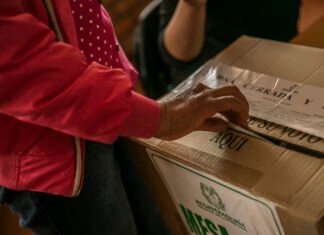 Tras la jornada electoral presidencial cerraron las urnas en Colombia jornada electoral presidencial